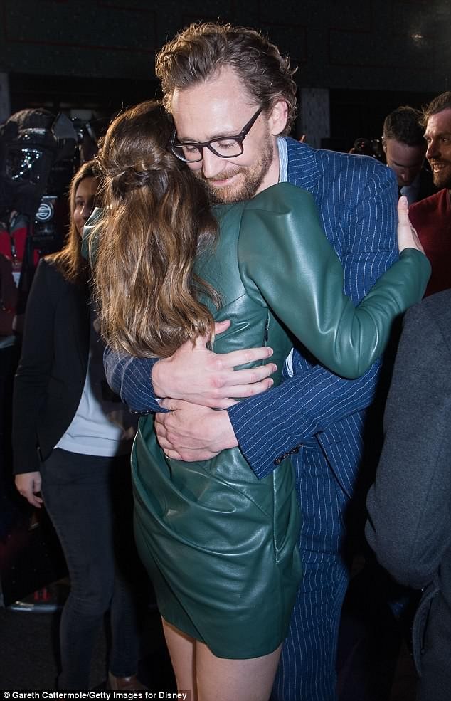 Elizabeth Olsen gợi cảm - ảnh 9