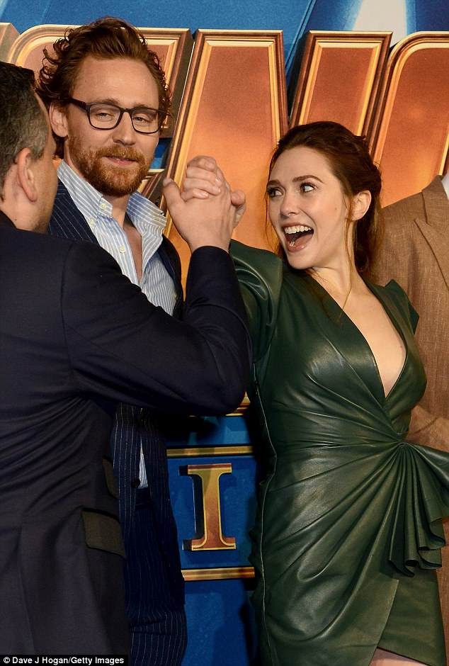 Elizabeth Olsen gợi cảm - ảnh 10