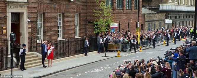 Kate Middleton sinh con thứ 3 - ảnh 9