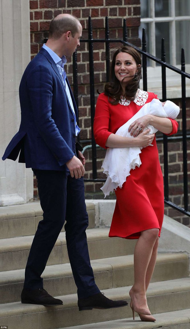 Kate Middleton sinh con thứ 3 - ảnh 8