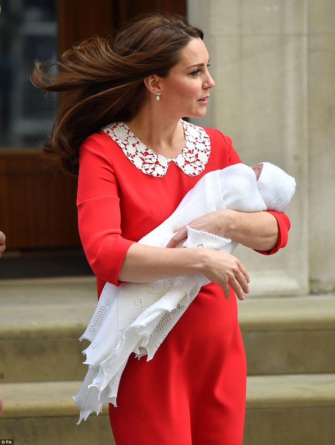 Kate Middleton sinh con thứ 3 - ảnh 10