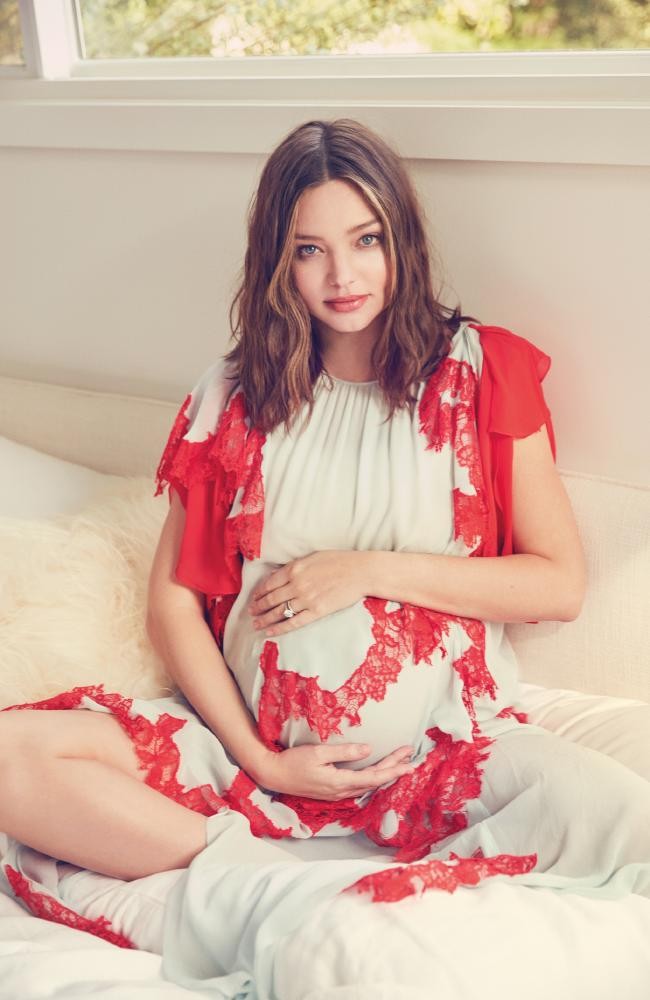 Miranda Kerr bụng bầu lớn - ảnh 2