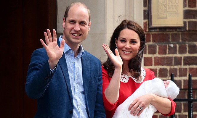 công chúa Charlotte thơm em trai Louis - ảnh 5