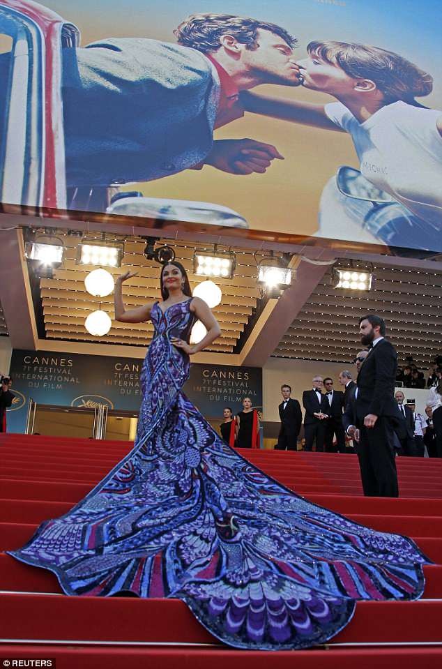 Hoa hậu thế giới Aishwarya Rai Cannes 2018 - ảnh 3