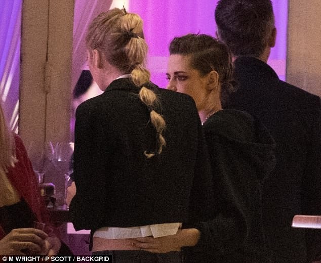 Vẻ đẹp ngọt ngào của thiên thần gợi cảm Stella Maxwell - ảnh 12