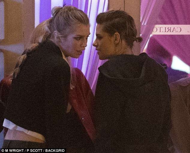 Vẻ đẹp ngọt ngào của thiên thần gợi cảm Stella Maxwell - ảnh 11