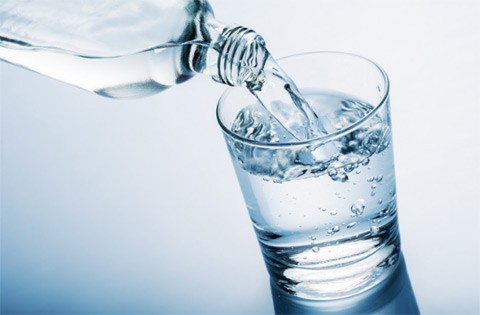 10 lợi ích sức khỏe tuyệt vời của nước khoáng - ảnh 1