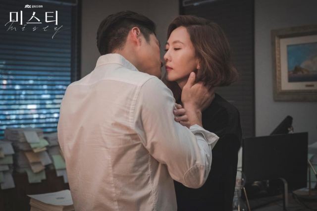 21 năm sau ‘Người mẫu’, Kim Nam Joo vẫn xứng danh mỹ nhân không tuổi - ảnh 9