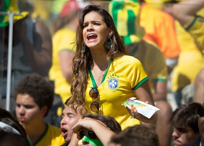 Bạn gái nóng bỏng của tiền đạo Brazil Neymar lộ clip tình ái - ảnh 6