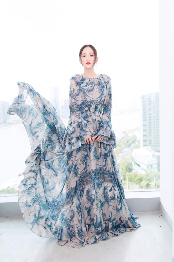Ngỡ ngàng nét trẻ trung mong manh của ‘Đông Phương Bất Bại’ U40 - ảnh 8