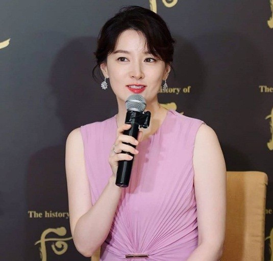 Nhan sắc trẻ mãi của ‘nàng Dae Jang Geum’ ở tuổi U50 - ảnh 5