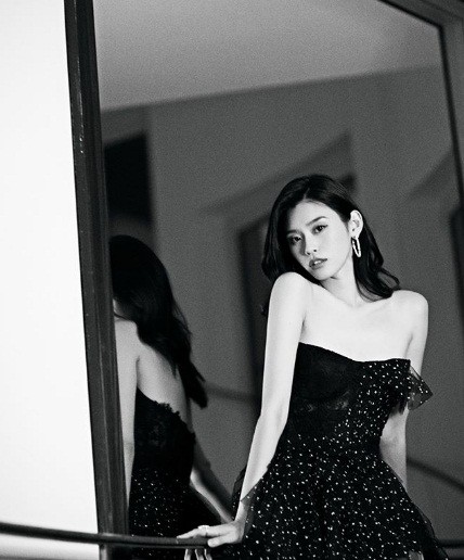 Siêu mẫu ngã sấp ở show Victoria’s Secret dáng miễn chê, eo nhỏ xíu - ảnh 11