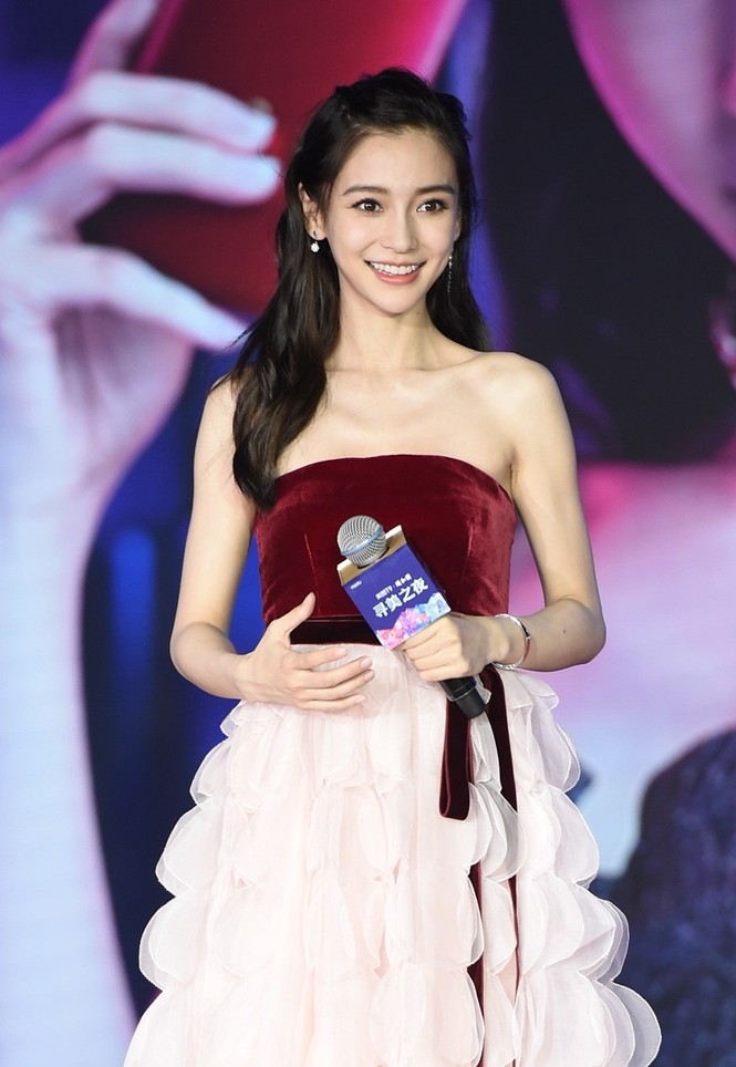 Người đẹp lai Angelababy trẻ xinh như công chúa với váy vai trần - ảnh 7