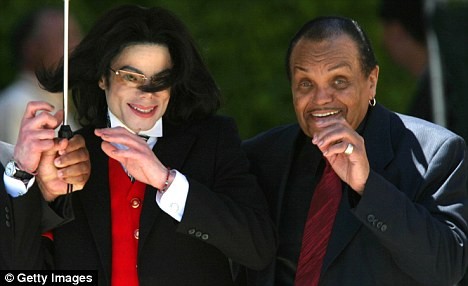 Cha đẻ Michael Jackson qua đời ở tuổi 89 vì ung thư - ảnh 1