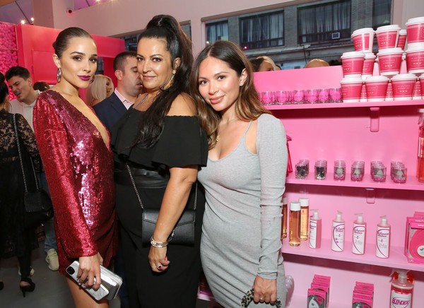 Người đẹp Olivia Culpo ‘phẳng lì’ vẫn tự tin với mốt không nội y - ảnh 6
