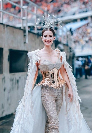 ‘Bông hồng lai’ Thái Lan sắp xe lên xe hoa với bạn trai 20 năm - ảnh 9