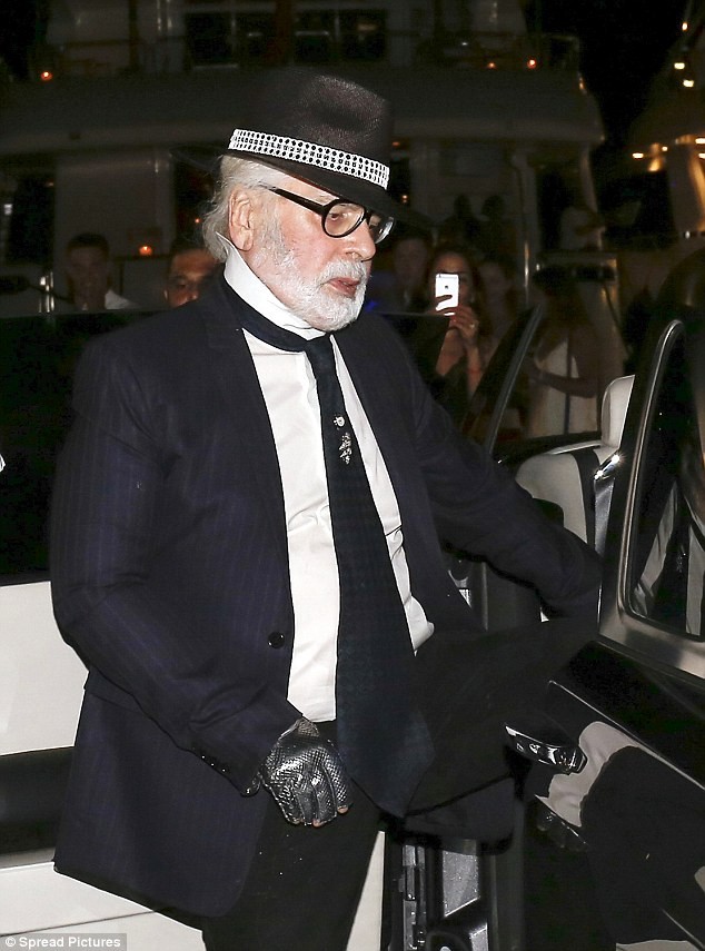 ‘Ông hoàng tóc bạc’ Karl Lagerfeld gây sốc với diện mạo không nhận ra - ảnh 7