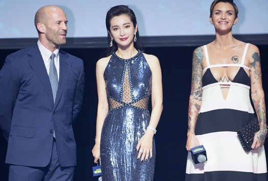 Lý Băng Băng sánh đôi ‘Người vận chuyển’ và mỹ nữ gợi cảm Ruby Rose - ảnh 19