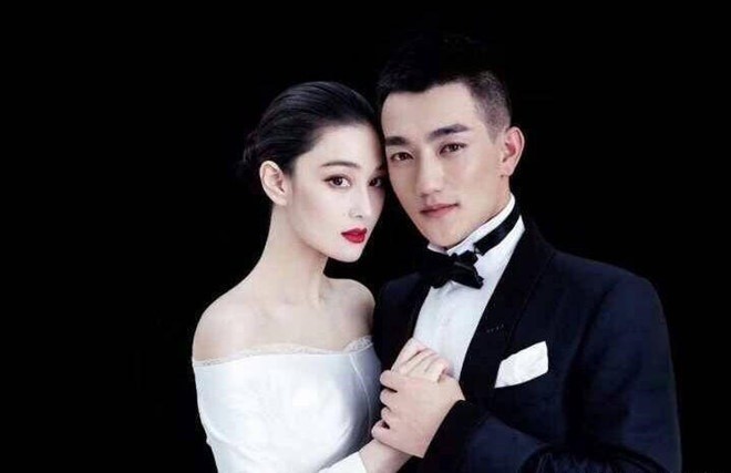 Tình địch của Phạm Băng Băng được chồng quỳ gối xỏ giày cưới - ảnh 2