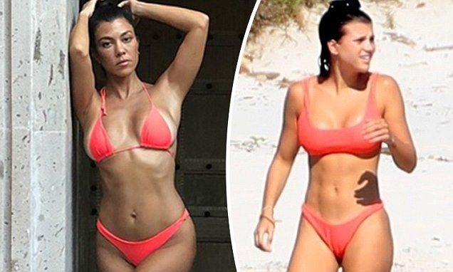 Kourtney Kardashian siêu quyến rũ với áo tắm–váy xuyên thấu 2 trong 1 - ảnh 9