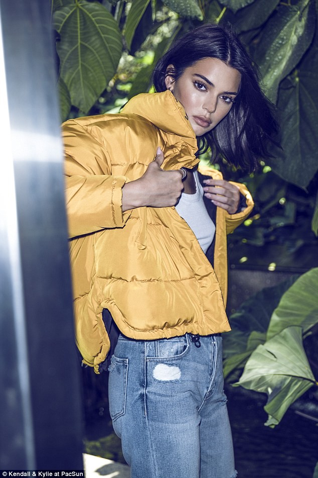 Hai ngọc nữ đôi mươi nhà Kardashian trẻ đẹp ngây ngất - ảnh 9