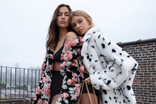 Irina Shayk - Stella Maxwell đọ sắc vóc quyến rũ ở New York - ảnh 1