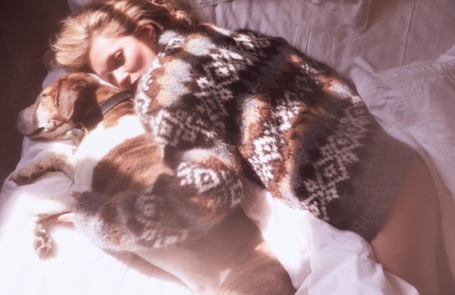 Kate Moss U50 hững hờ trễ nải vô cùng quyến rũ - ảnh 9