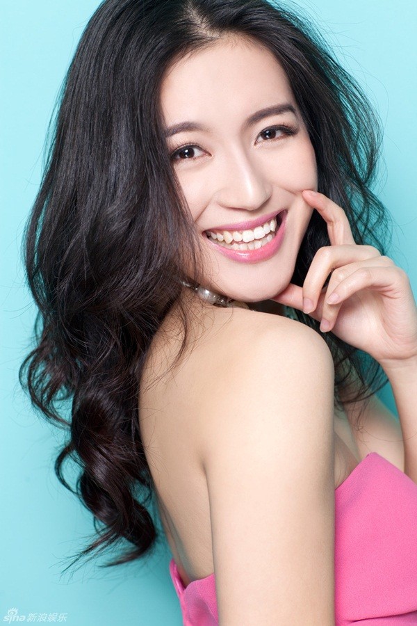Ngắm dàn cung tần mỹ nữ ‘Diên Hi Công Lược’ nóng bỏng ngoài đời thực - ảnh 23