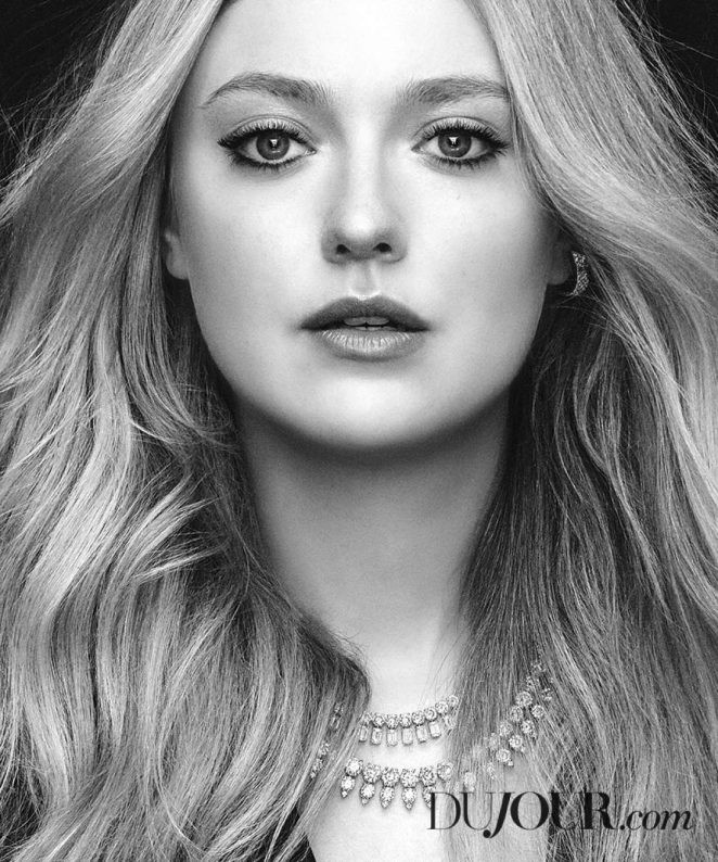 Thiên thần tóc vàng 9x Dakota Fanning lộng lẫy kiêu sa - ảnh 11