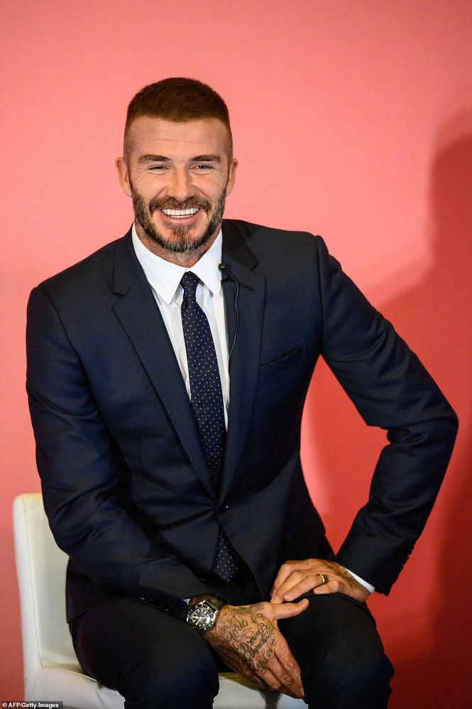 David Beckham 43 tuổi phong độ, đẹp trai rạng ngời - ảnh 3