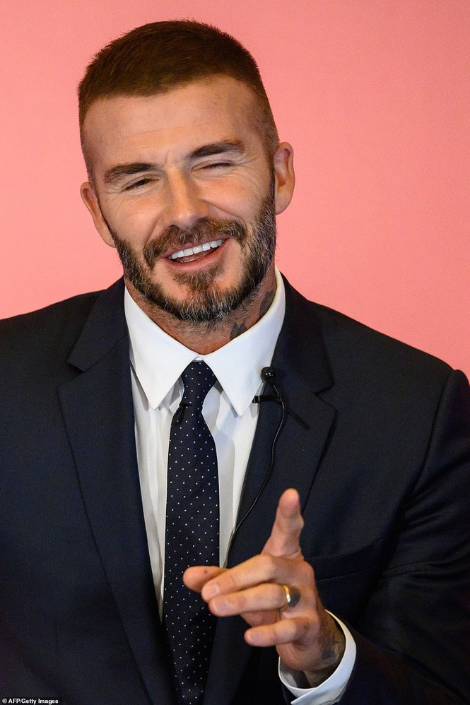 David Beckham 43 tuổi phong độ, đẹp trai rạng ngời - ảnh 5