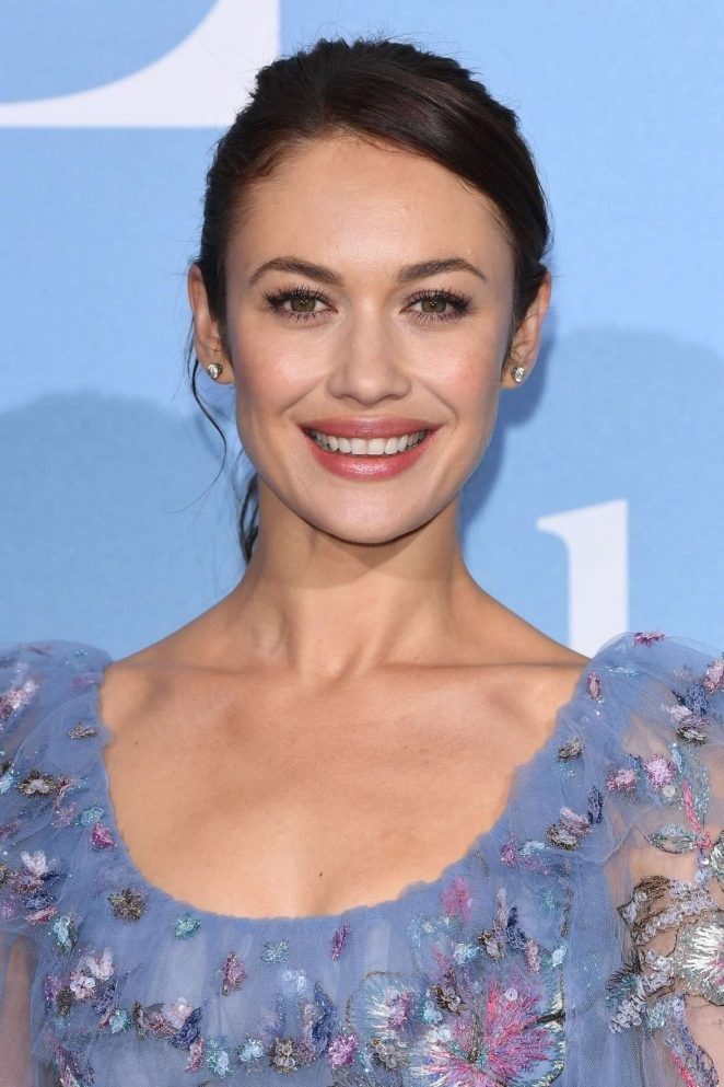 Olga Kurylenko: Từ ‘Bond girl’ nóng bỏng đến ‘bóng hồng’ bên Mr Bean - ảnh 14