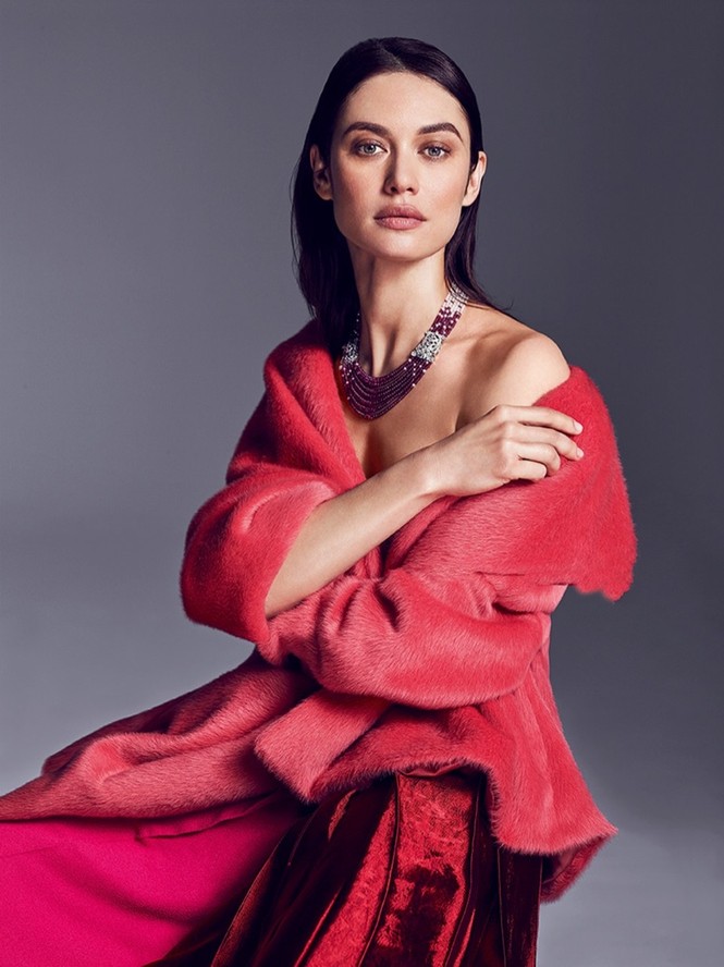 Olga Kurylenko: Từ ‘Bond girl’ nóng bỏng đến ‘bóng hồng’ bên Mr Bean - ảnh 4