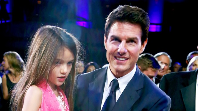 Tom Cruise đã vài năm không gặp con gái ruột Suri - ảnh 2