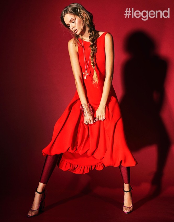 ‘Chân dài’ Josephine Skriver xinh như mộng trên phố - ảnh 26
