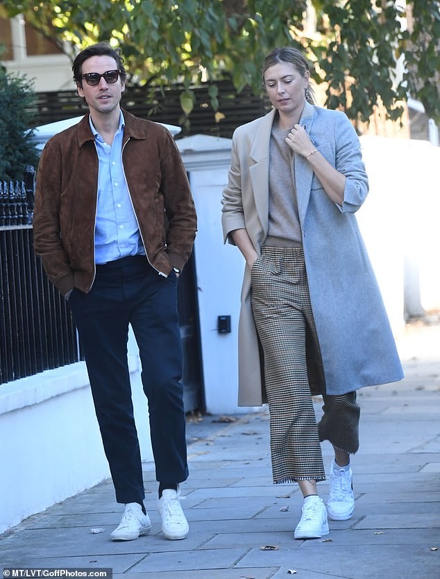 Mỹ nhân quần vợt Maria Sharapova công khai yêu bạn trai triệu phú - ảnh 3