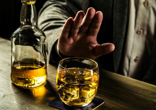 Tại sao người uống rượu bia dễ gây tai nạn giao thông? - ảnh 1