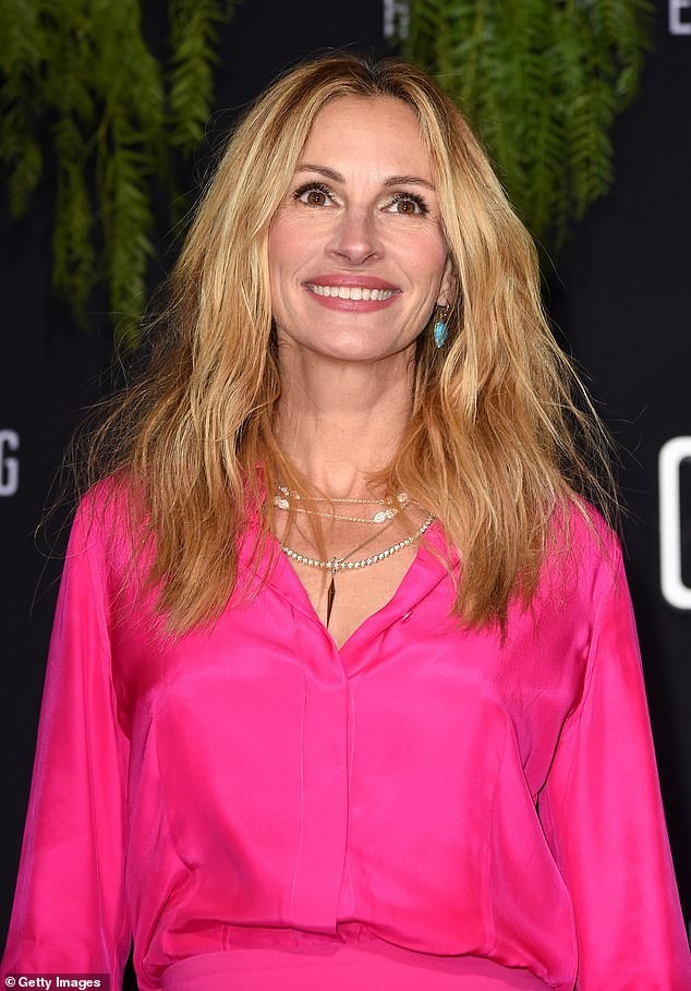 ‘Người đàn bà đẹp’ Julia Roberts quyến rũ như nữ hoàng - ảnh 11