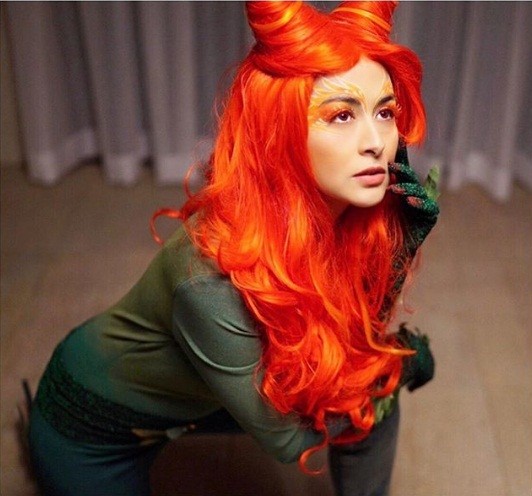 Ngắm váy áo Halloween quá đỗi gợi cảm của dàn người đẹp Hollywood - ảnh 22