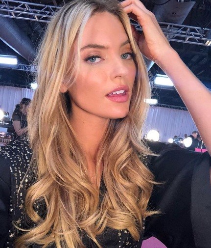 Hậu trường sôi động các mỹ nhân nội y Victoria's Secret trước giờ G - ảnh 49