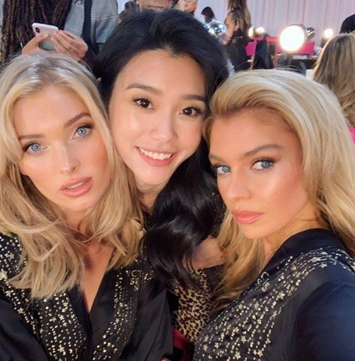 Hậu trường sôi động các mỹ nhân nội y Victoria's Secret trước giờ G - ảnh 51