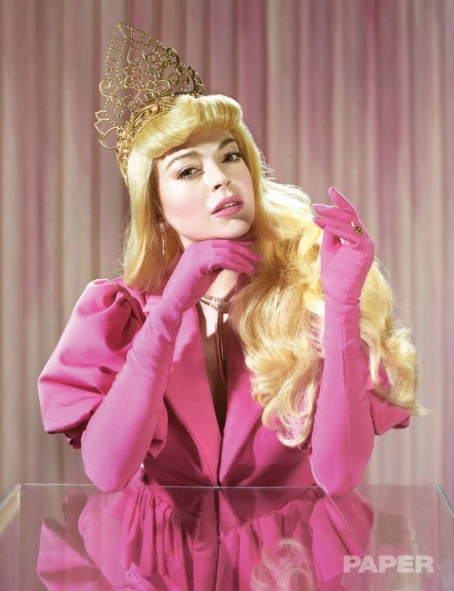 'Cô nàng lắm chiêu' Lindsay Lohan tái xuất gợi tình - ảnh 4