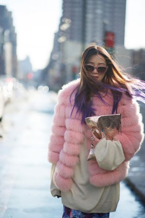 Gam hồng 'làm mưa gió' trên đường phố New York - ảnh 8