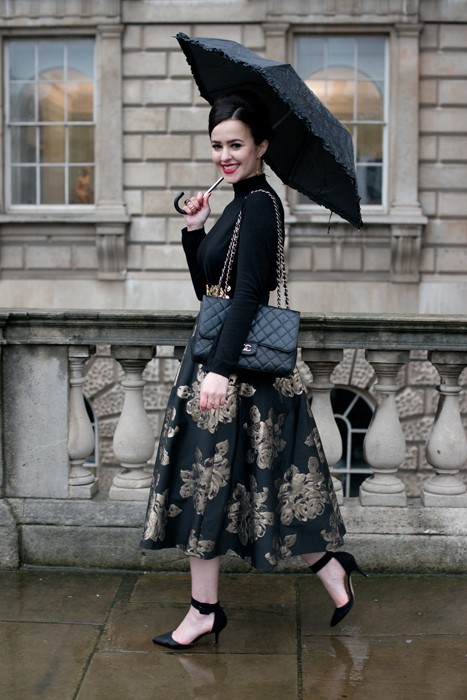 Ngắm nghía street style tại London Fashion Week - ảnh 18