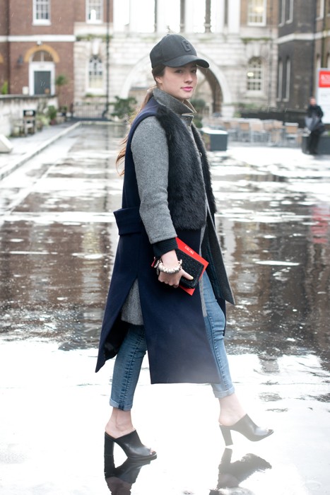 Ngắm nghía street style tại London Fashion Week - ảnh 17