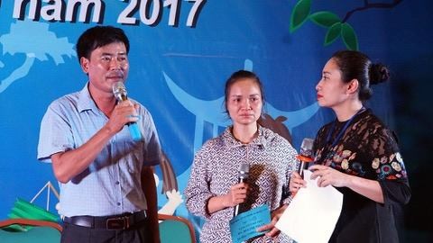 'Trung thu yêu thương' đến với các bệnh nhi tại viện E - ảnh 5