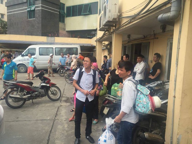 Bến xe “cháy” vé trong ngày nghỉ lễ - ảnh 8