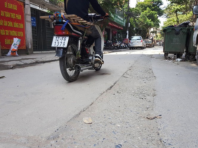 lòng đường, vỉa hè, đào xới, hai bà trưng, quận hoàn kiếm, chương dương, thanh tra, lát đá vỉa hè - ảnh 2