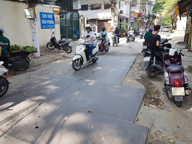 lòng đường, vỉa hè, đào xới, hai bà trưng, quận hoàn kiếm, chương dương, thanh tra, lát đá vỉa hè - ảnh 3