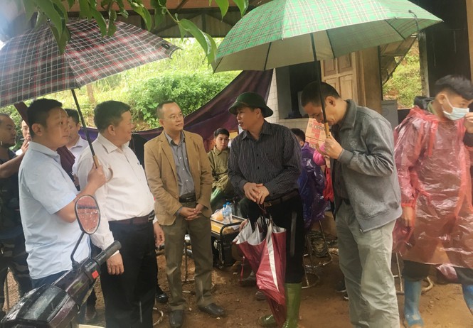 Nỗ lực cứu trợ và tìm kiếm người mất tích tại Hòa Bình - ảnh 2